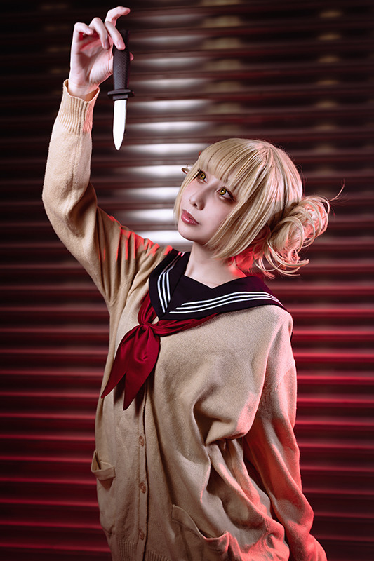 コスプレ】「ヒロアカ」トガヒミコの狂気的な美貌から目が離せない