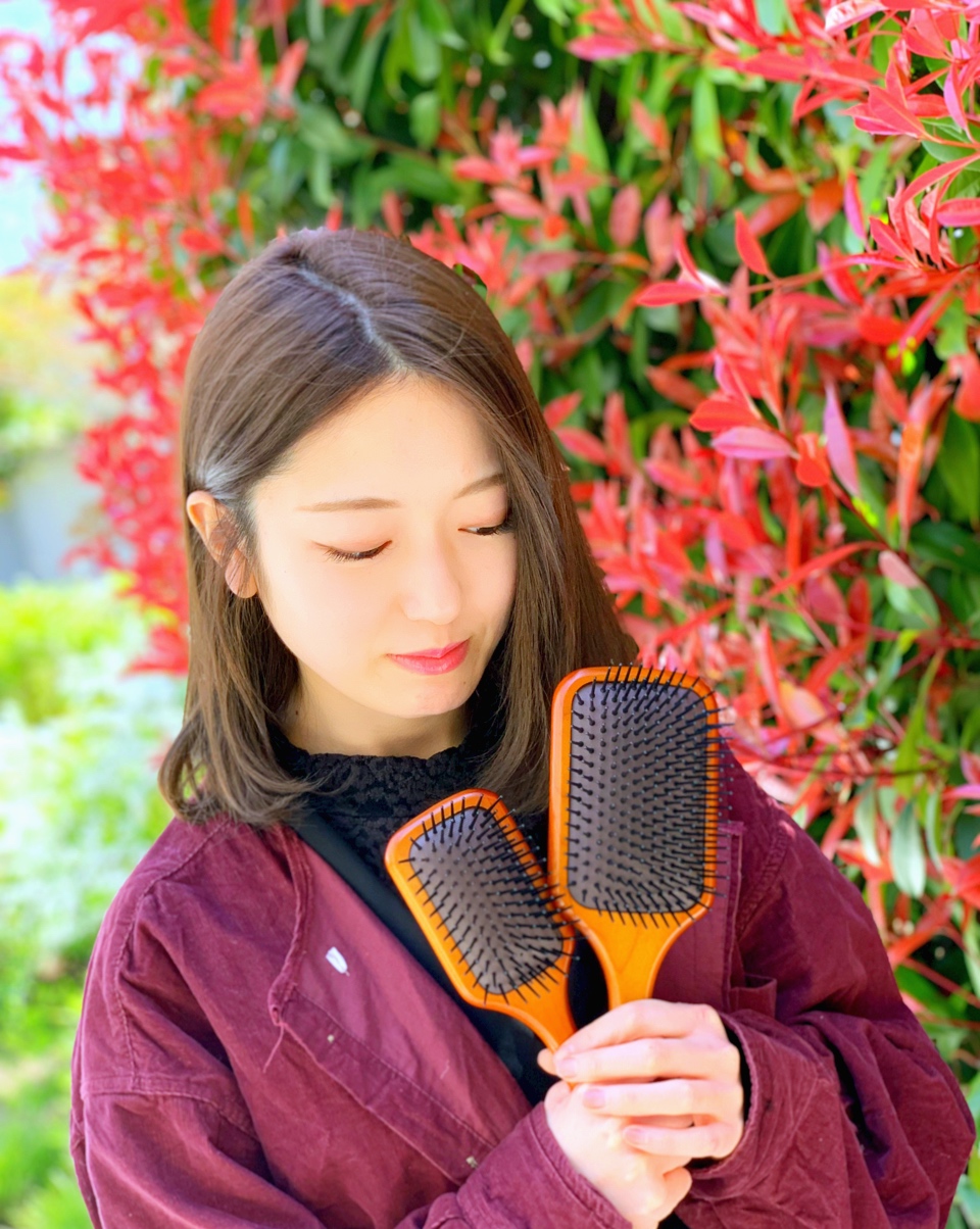 AVEDAミニパドルブラシが新登場、美容師が徹底解説します！ | CHARA