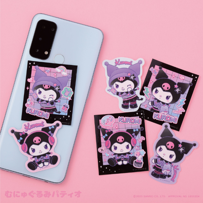 クロミがピンク×黒ファッションでかっこかわいく♡「むにゅぐるみ