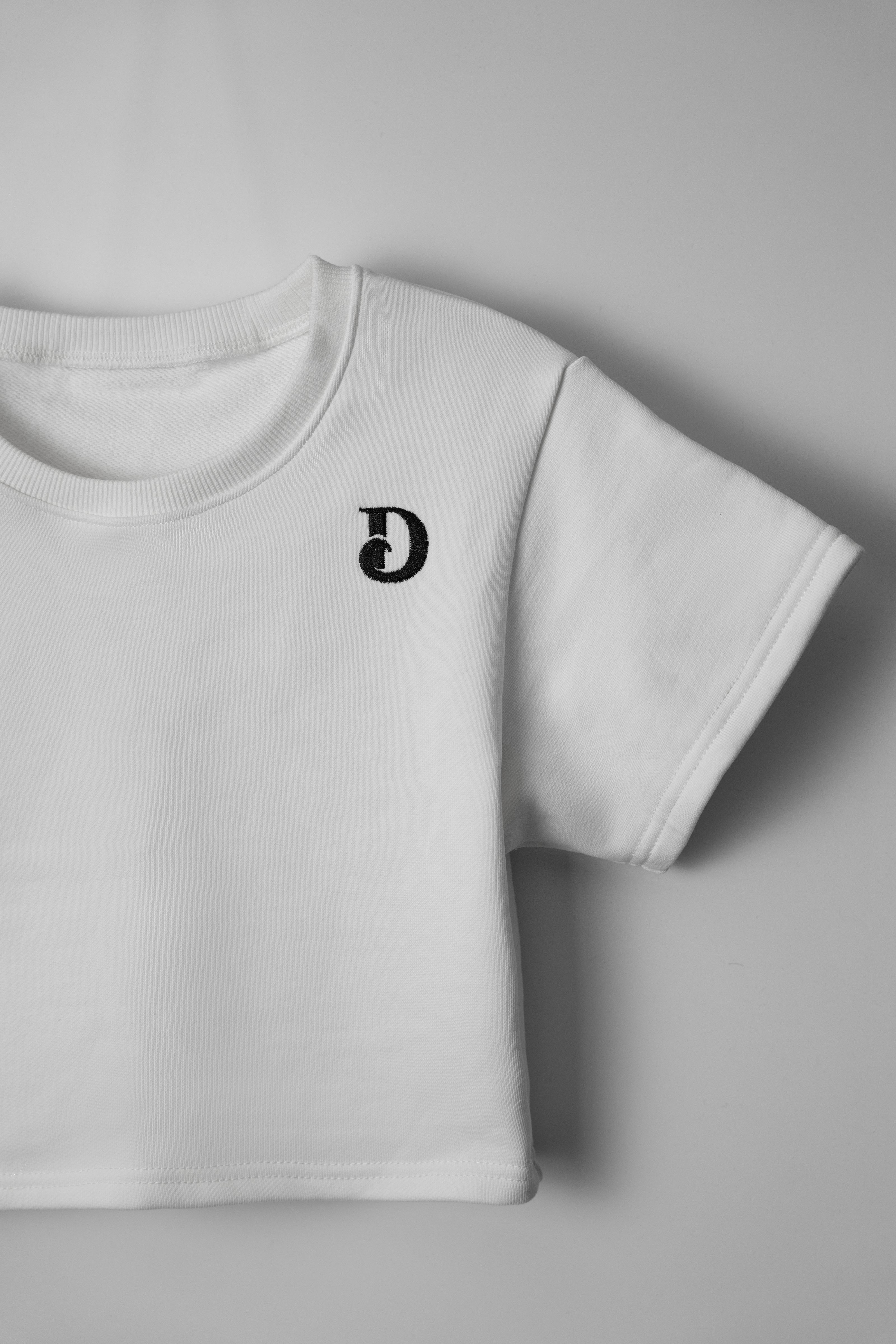 ロゴクロップドTシャツ (ホワイト)