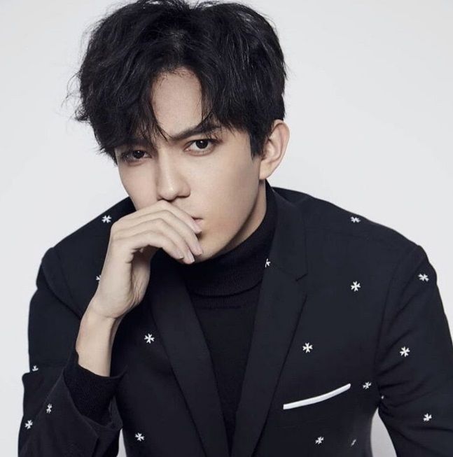 Dimash Kudaibergen（ディマシュクダイベルゲン）という歌手について