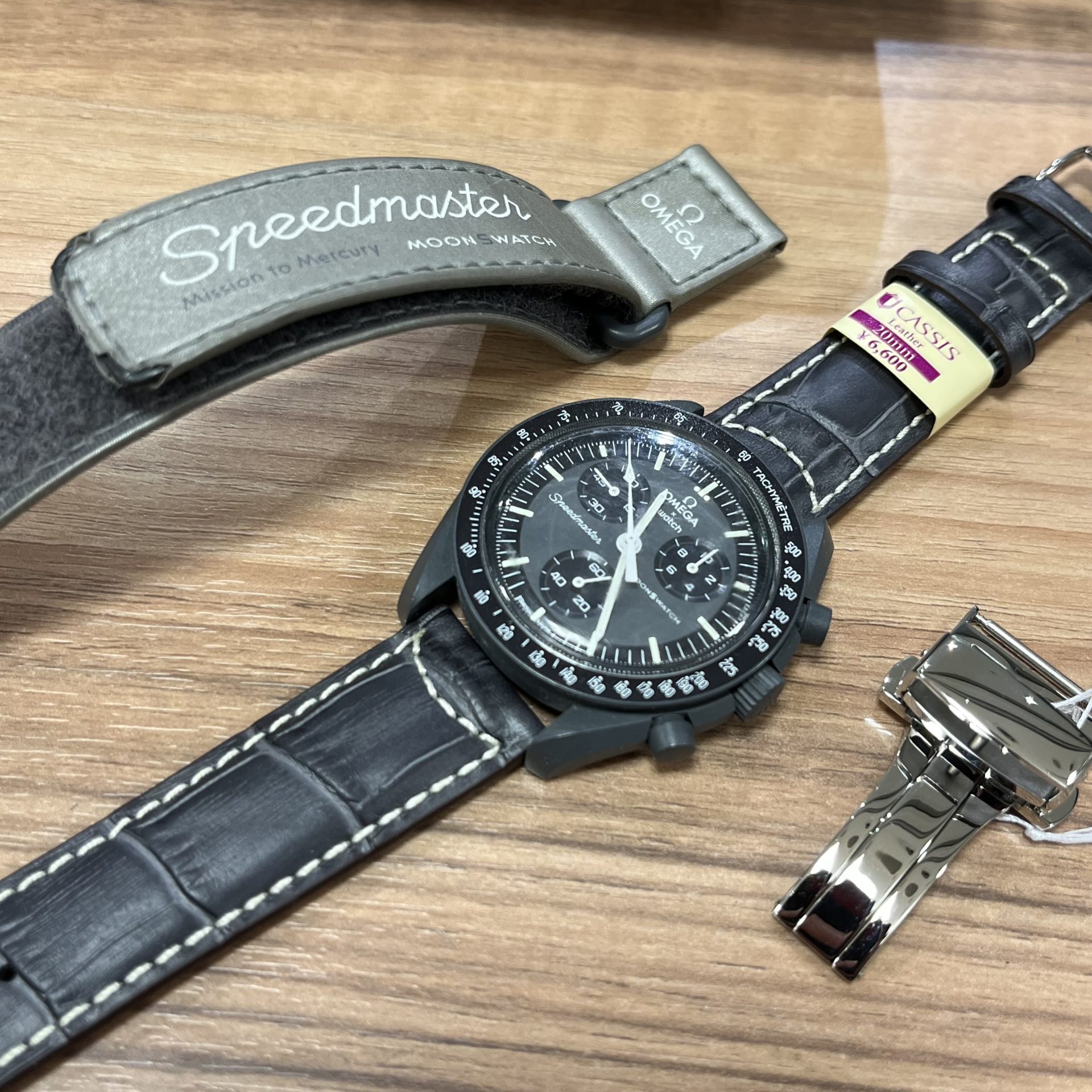 オメガスウォッチのベルト交換 | 小さな時計屋 JR名古屋駅店