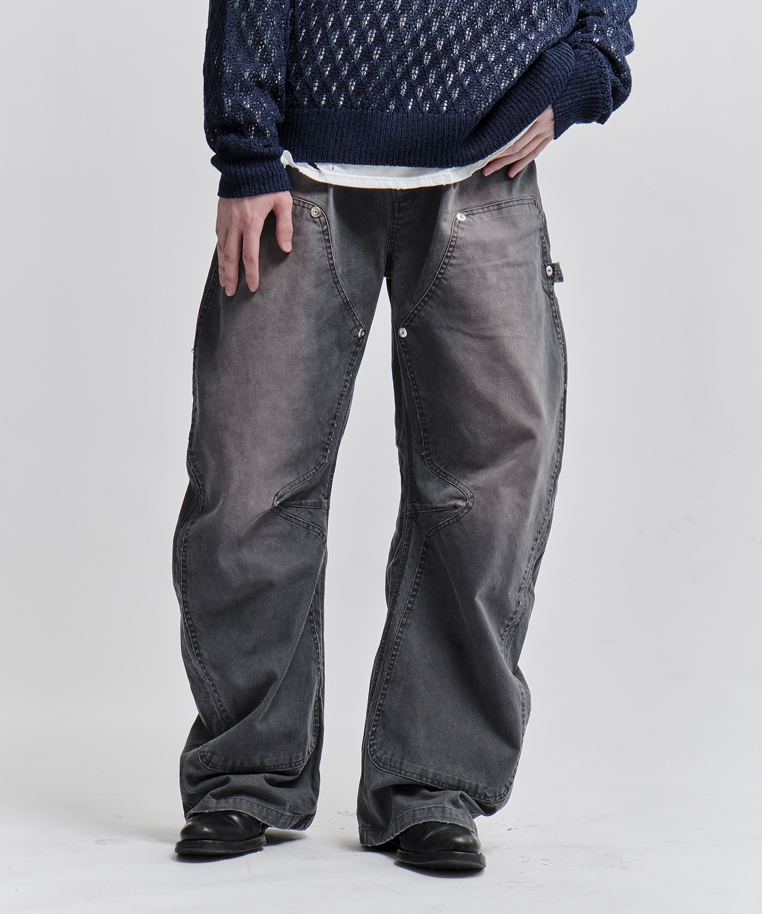 DUCK DOUBLE KNEE CURVED LEG PANTS(1 GREY): CONZ: MENS｜CONZ ONLINE