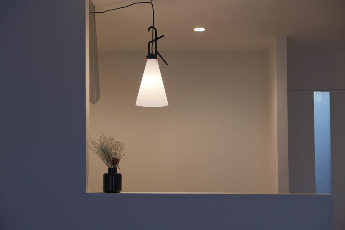 MAYDAY（メイデイ）｜FLOS（フロス）｜テーブルランプ イタリア照明