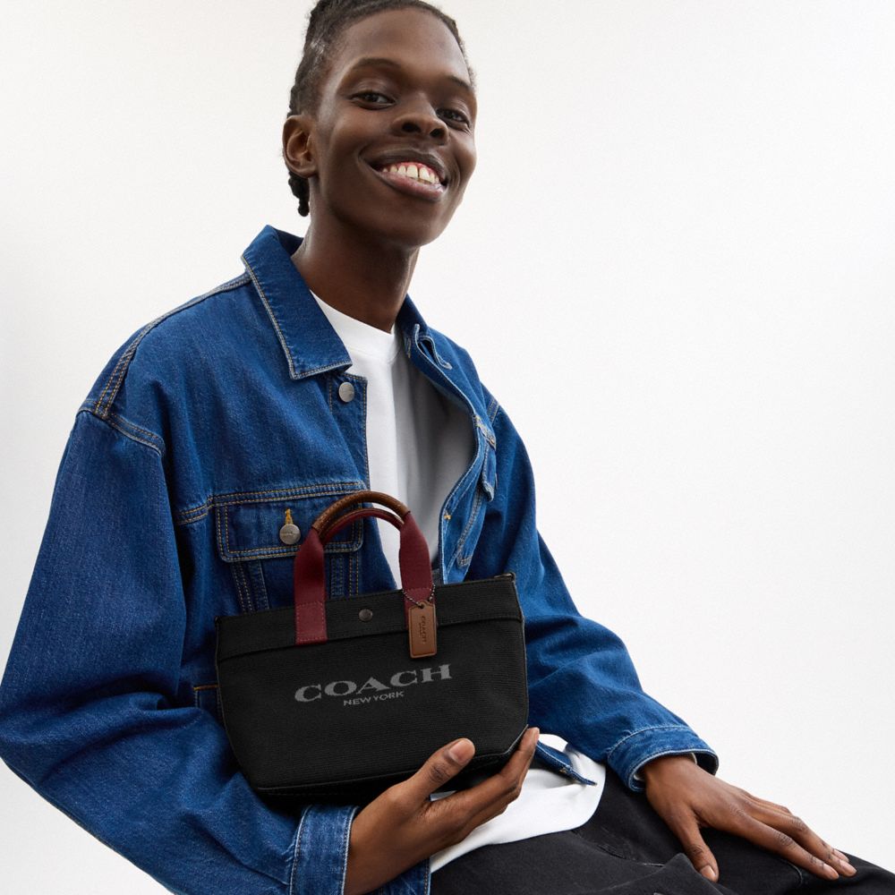 公式】コーチアウトレット | トート 20・カラーブロック