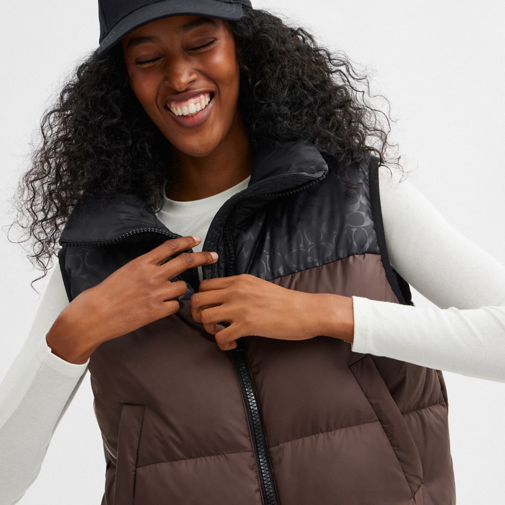 公式】COACH – コーチ | パッファー ベスト・リサイクル ナイロン