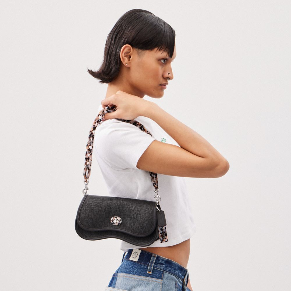 公式】COACH – コーチトピア™ | ウェイビー ディンキー バッグ