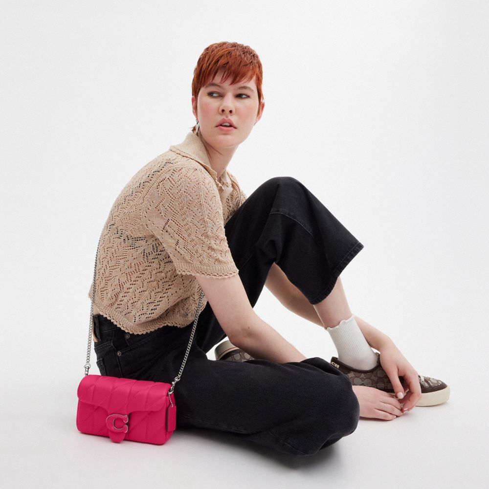 公式】COACH – コーチ | タビー クロスボディ リストレット・ピロー