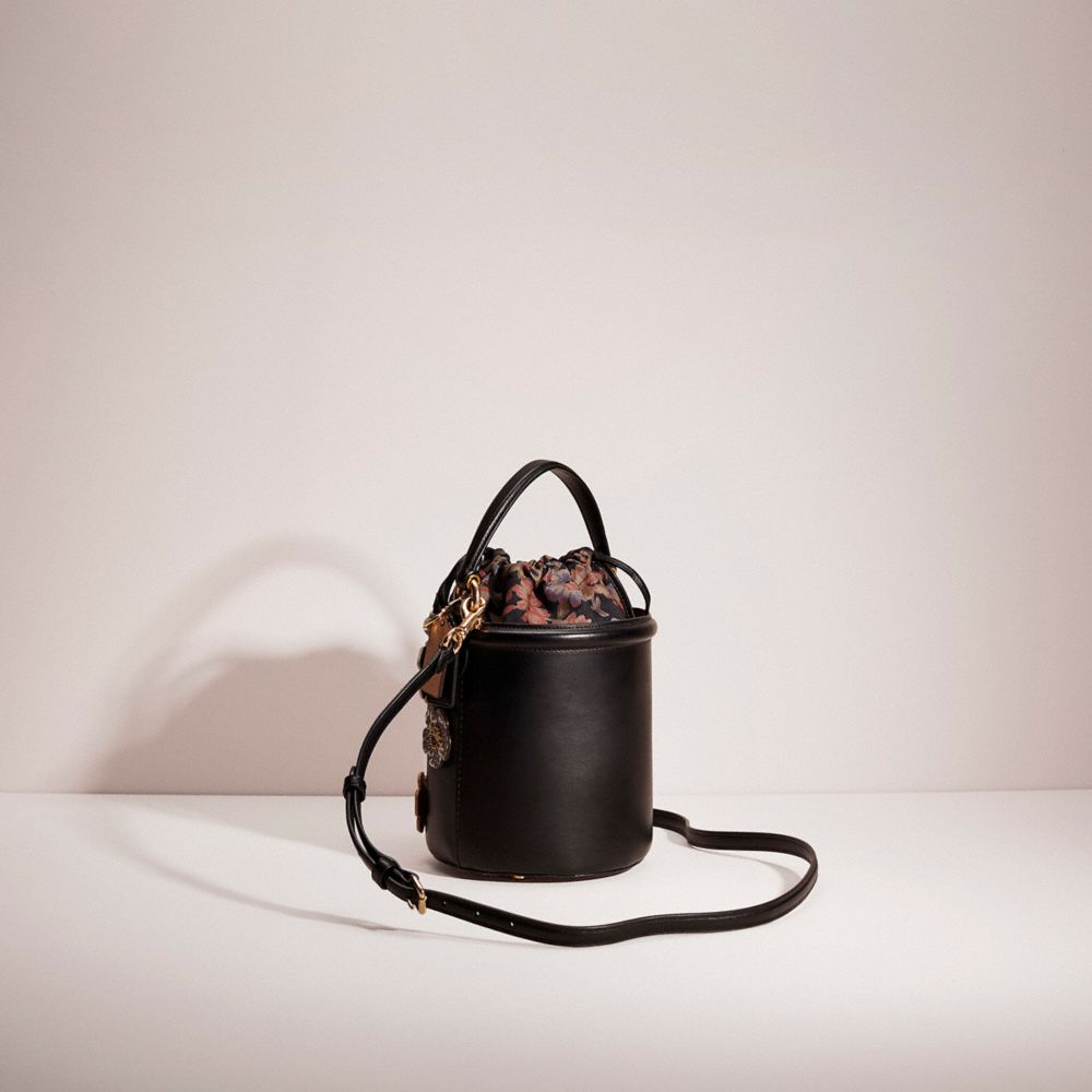 公式】COACH – コーチ | 【UPCRAFTED】ドローストリング バケット バッグ