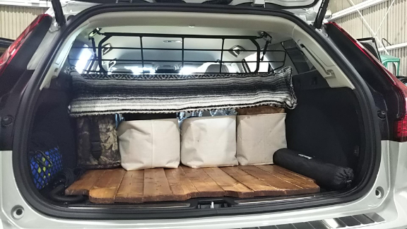 ボルボV60CC 純正2022年製 トノカバー