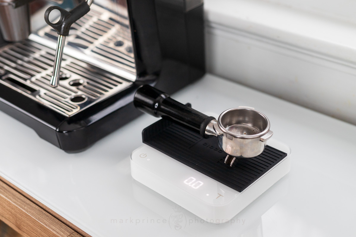 Acaia Pearl 2021 Coffee Scale Full Review - CoffeeGeek