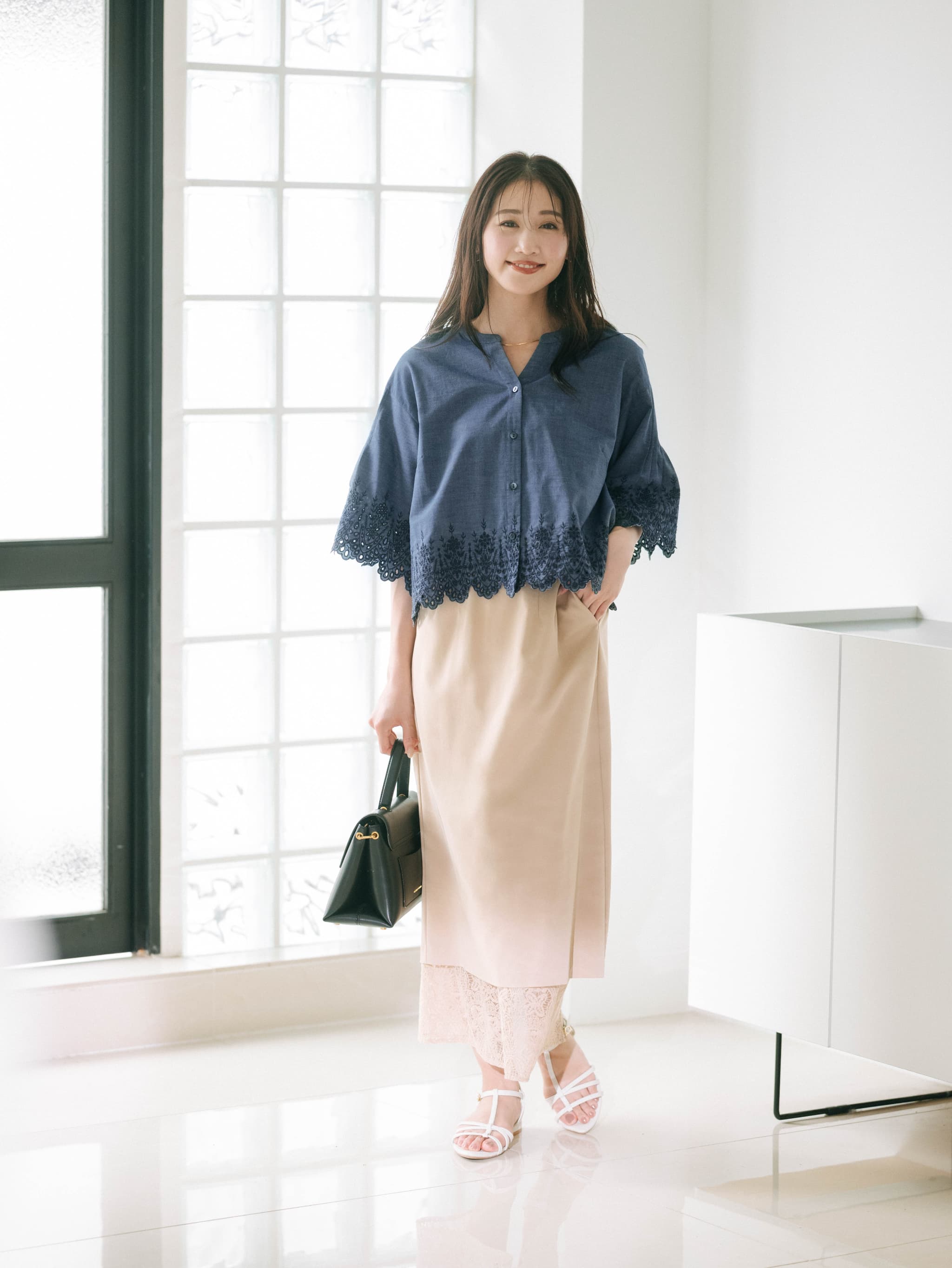 スカラエンブロイダリーブラウス | 小柄・低身長女性向けファッション