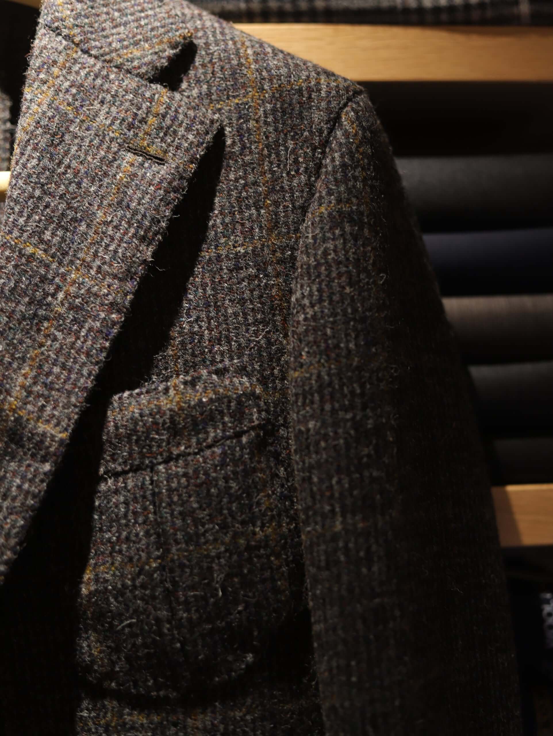 ハリス ツイードのハンティング ジャケット | 株式会社コルウ