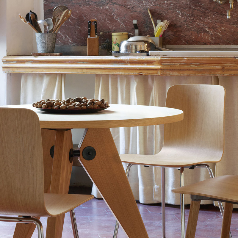 Vitra（ヴィトラ）Guéridon（ゲリドン）テーブル ナチュラル ソリッド