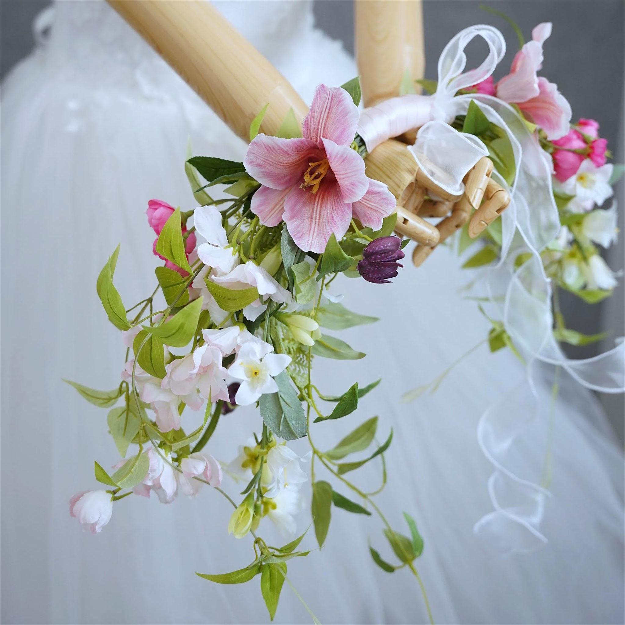 チューリップとグリーンのバレリーナブーケ【結婚式 フワラー アーティ