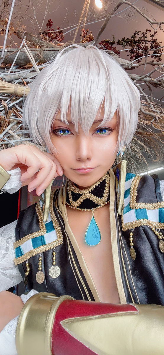 自作コスプレイヤーもmo子『にじさんじ』イブラハムを顕現させる