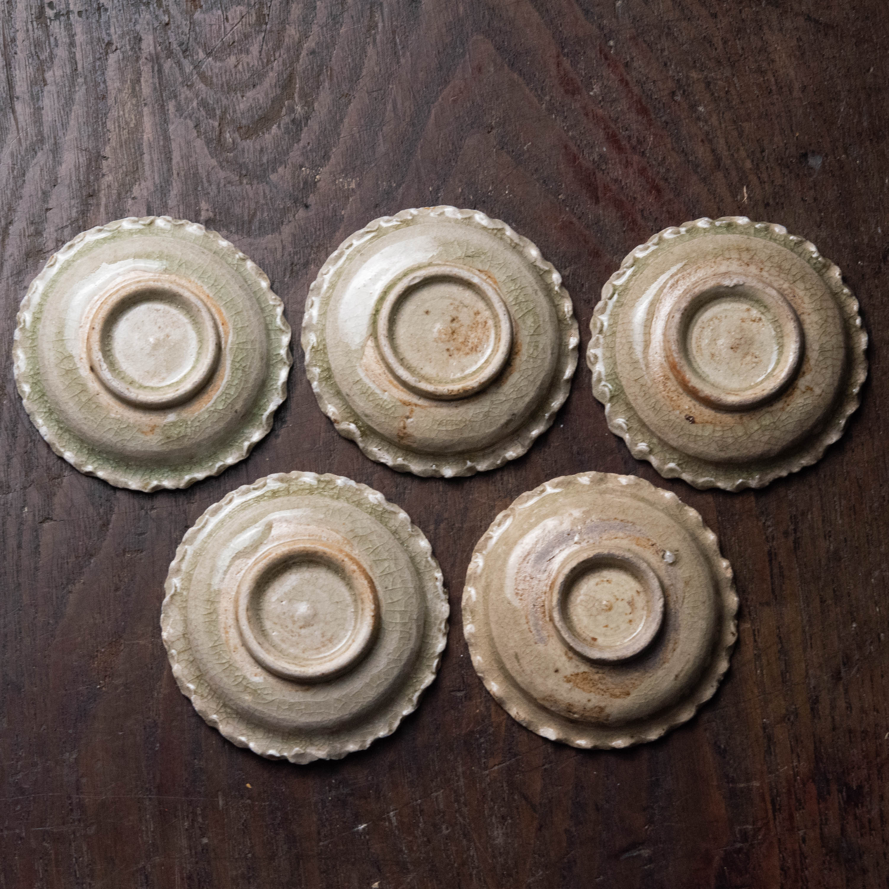 陶磁器 :: 御深井釉 輪花皿 5枚 | COTTOU.JP 骨董の通販マーケットプレイス