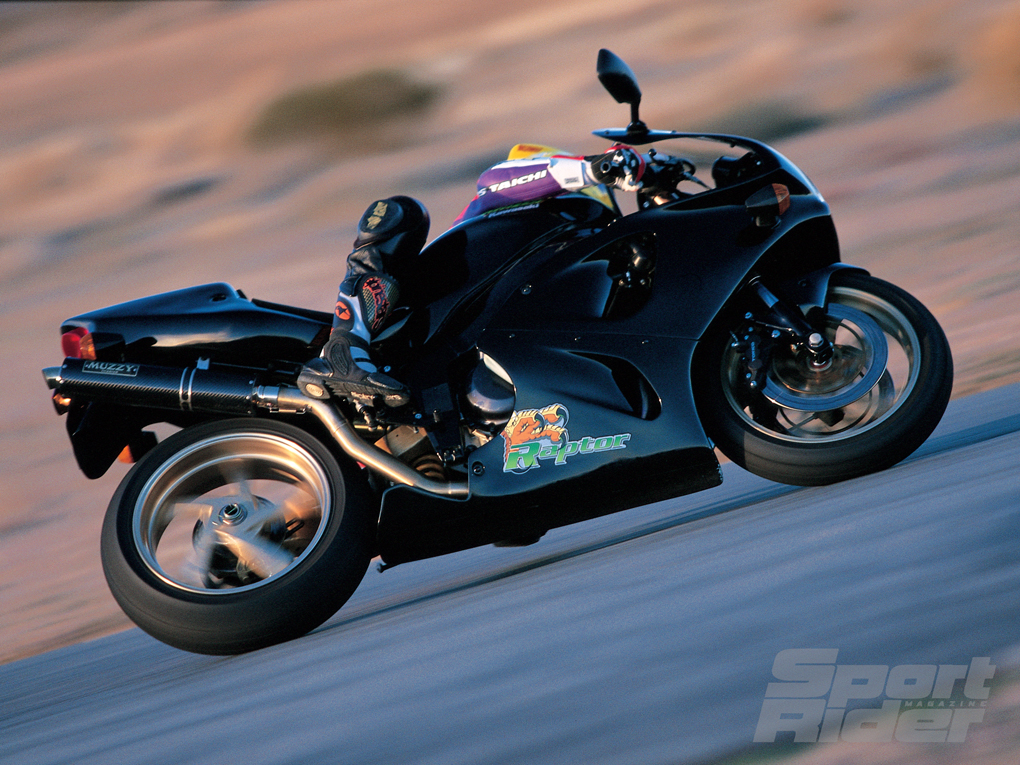 SR Archive: Muzzy Raptor 850 Streetbike Test | Cycle World