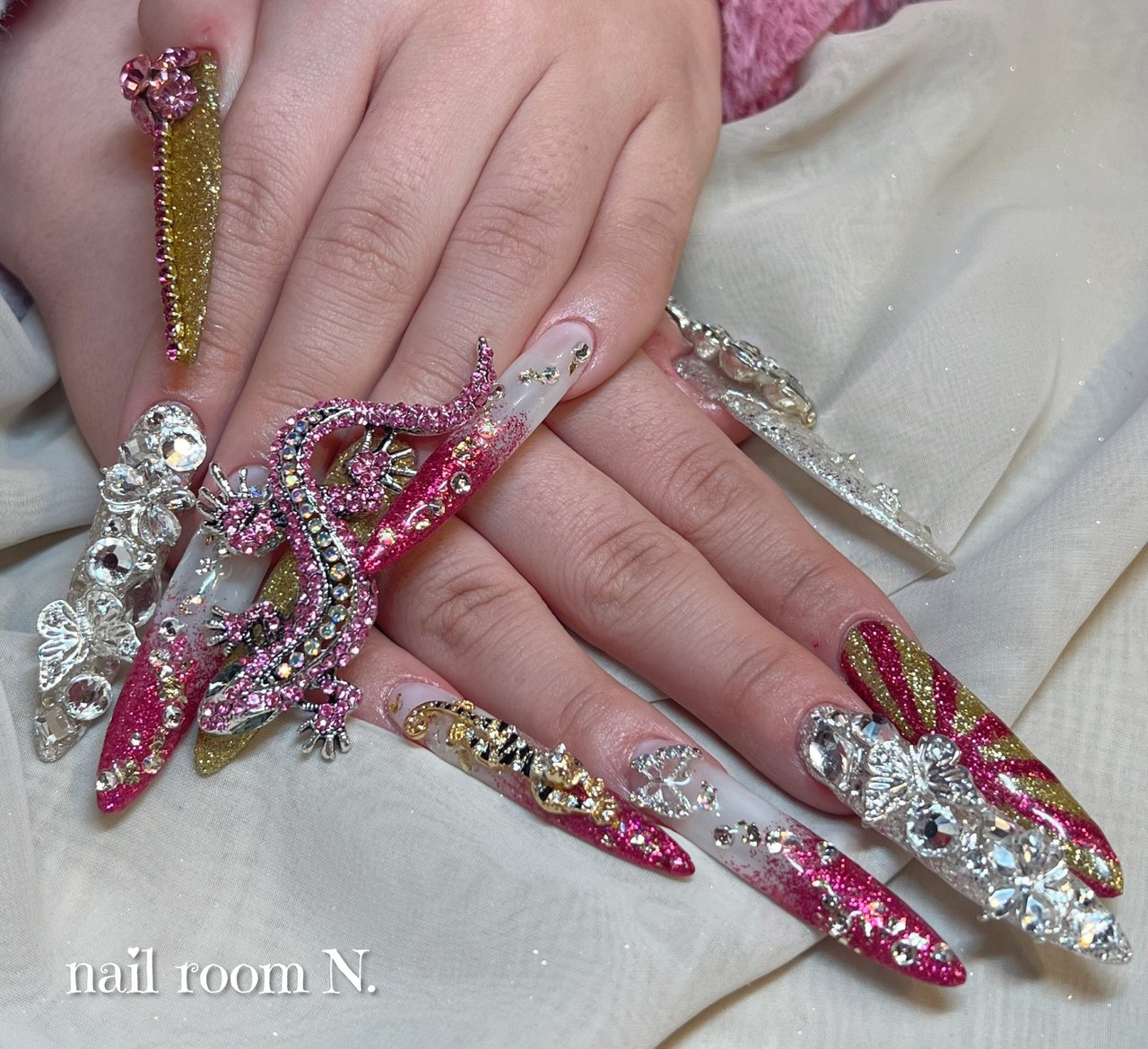 オールシーズン/成人式/ハンド/グラデーション/ビジュー - nonのネイル