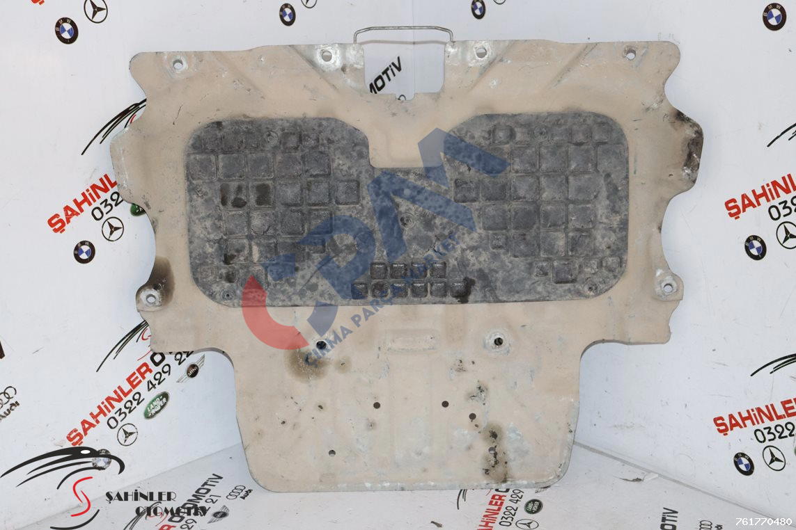 Mercedes C Serisi a205 w205 Motor Alt Muhafaza a2055240001