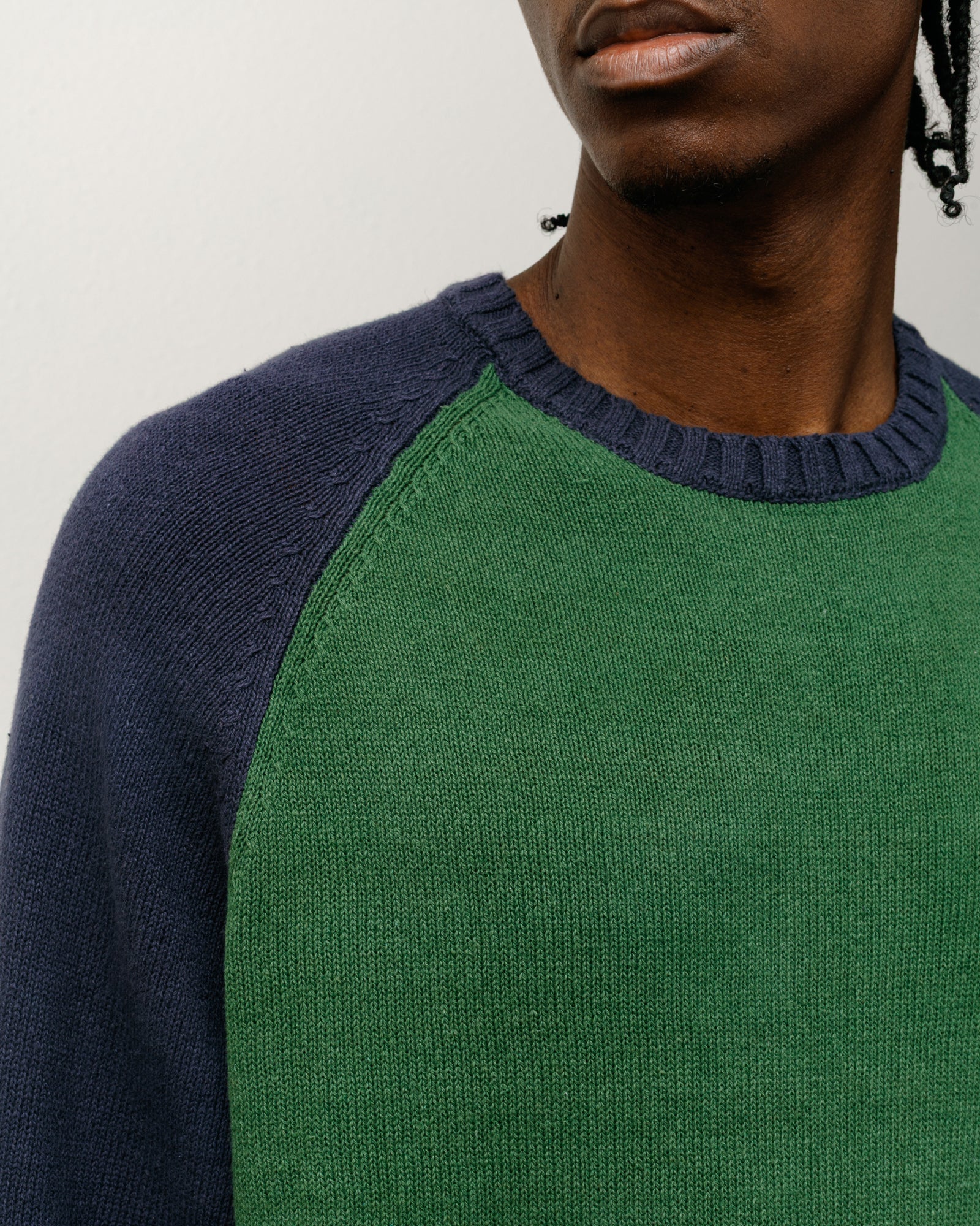 Stüssy Colorblocked Raglan Knit Crew - Green | Crowdless
