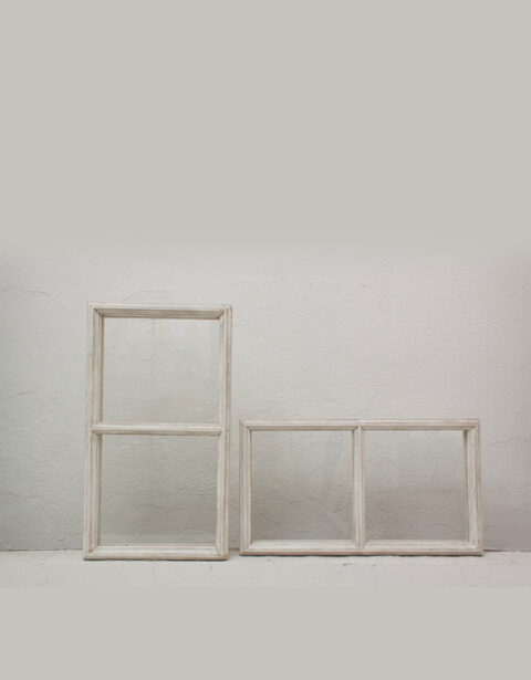 アンティーク窓(ガラス入り開閉タイプ) | Crafty（クラフティ）| 撮影