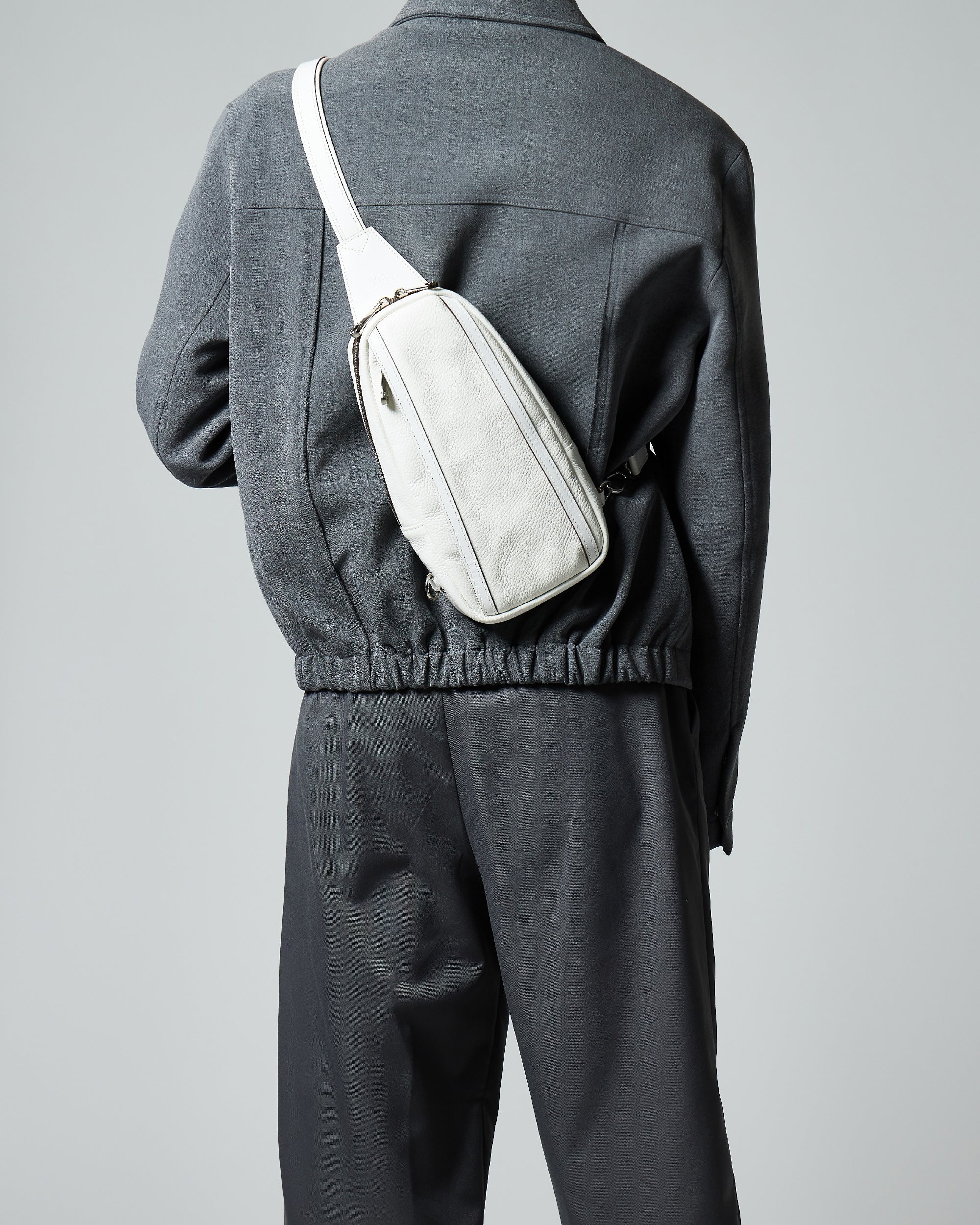 JETTER BODY BAG CJTE-021｜CREEZAN｜【公式】クリーザン オンライン