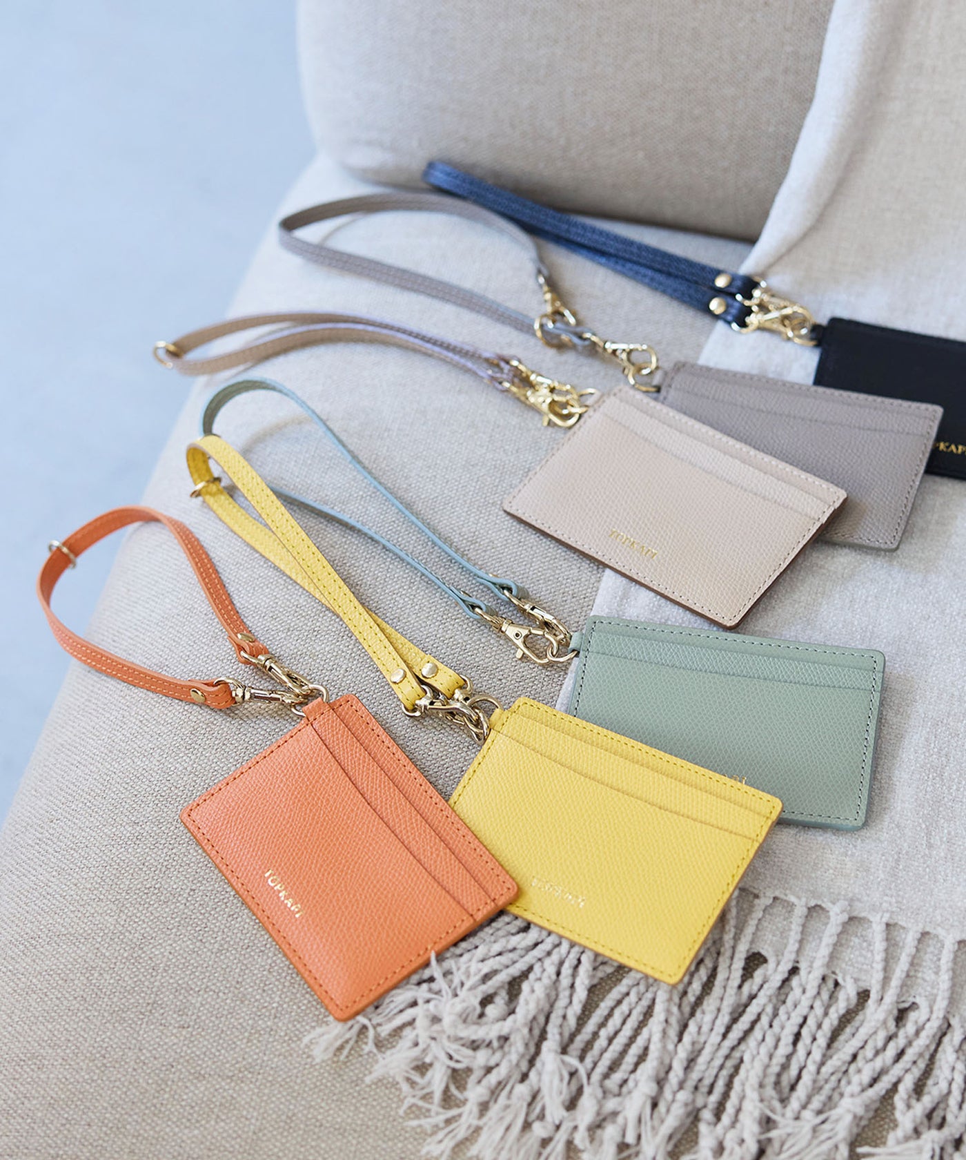 COLORATO コロラート 角シボ型押し パスケース – TOPKAPI（トプカピ）