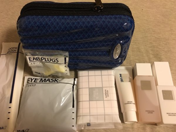 全日空ANAファーストクラスのアメニティキットはこれだ！│陸海空