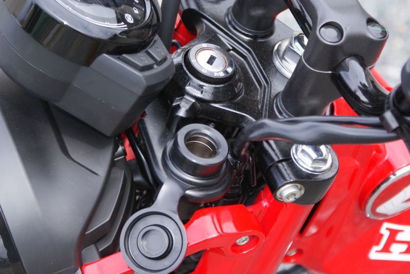 ホンダ純正オプション】アクセサリーソケット[CT125・ハンターカブ