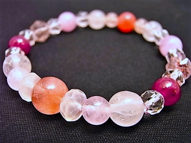 幻の水晶 ストロベリークォーツ | パワーストーンブレスレットの専門店