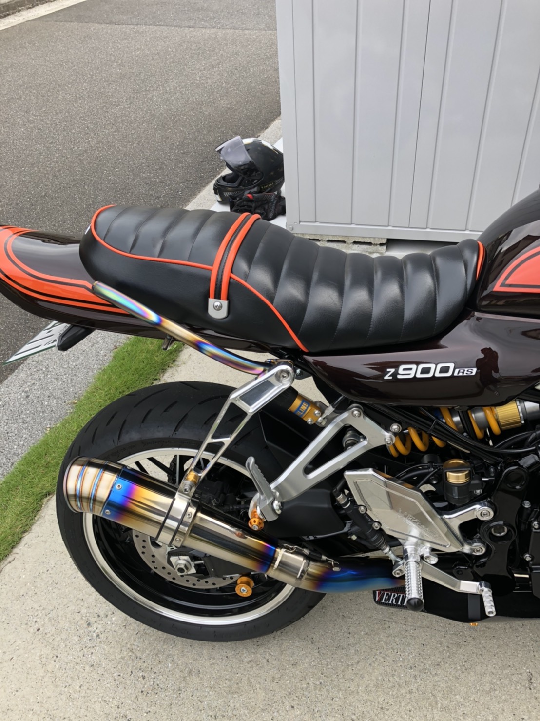 Kawasaki Z900RS シート張替え