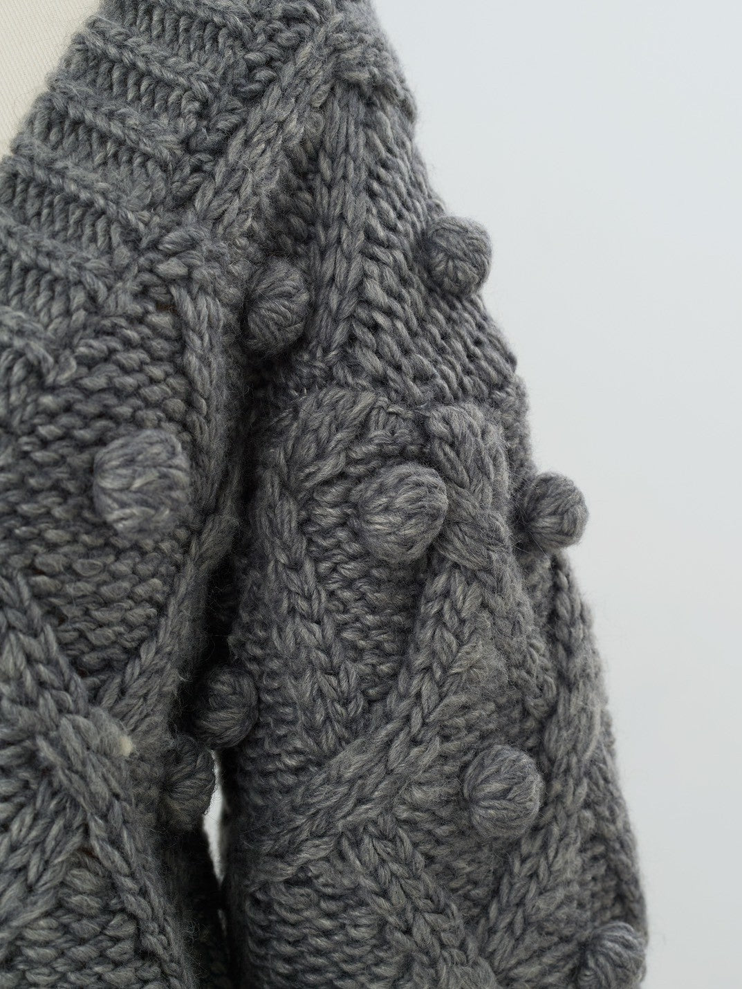 手編みポンポンカーディガン Florent｜Cygne(シーニュ) 公式サイト