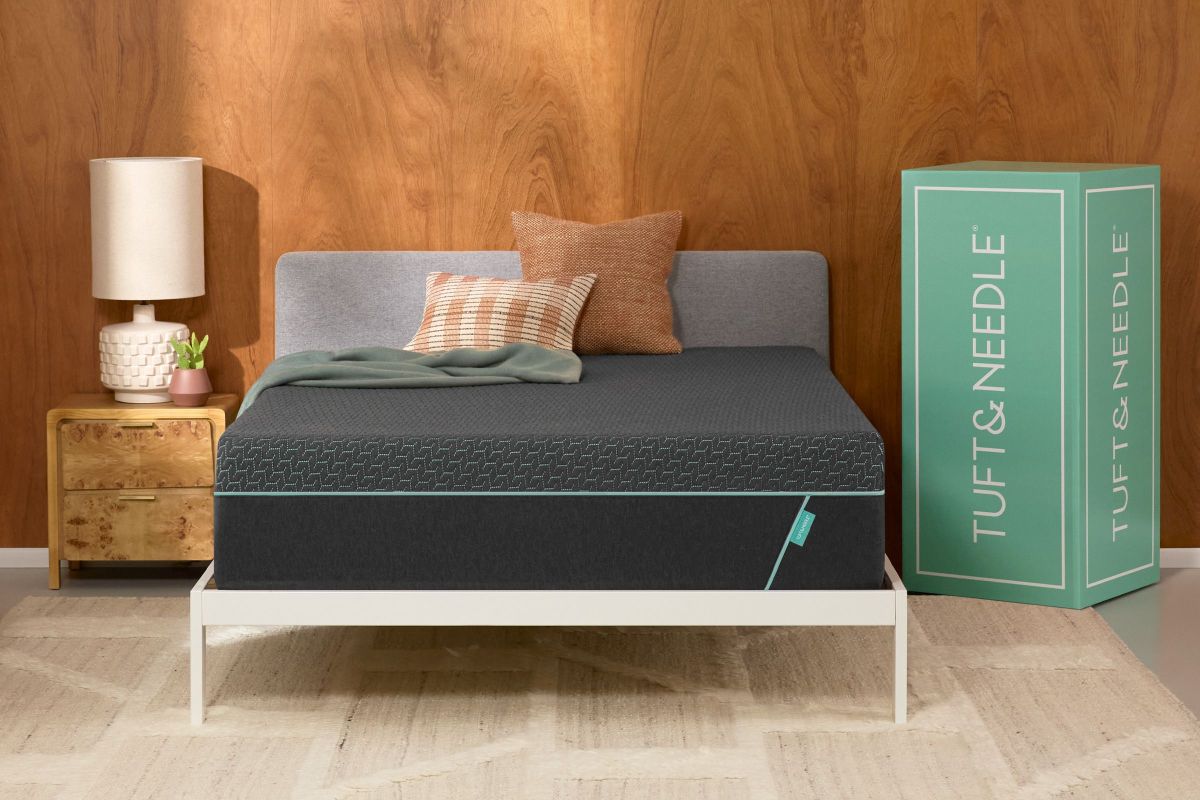 Tuft & Needle® Mint Plush Queen Hybrid 14