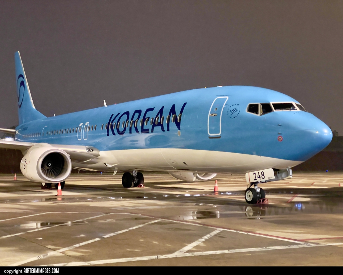 Boeing 737-9B5/ER Korean Air HL8248 - AirTeamImages.com