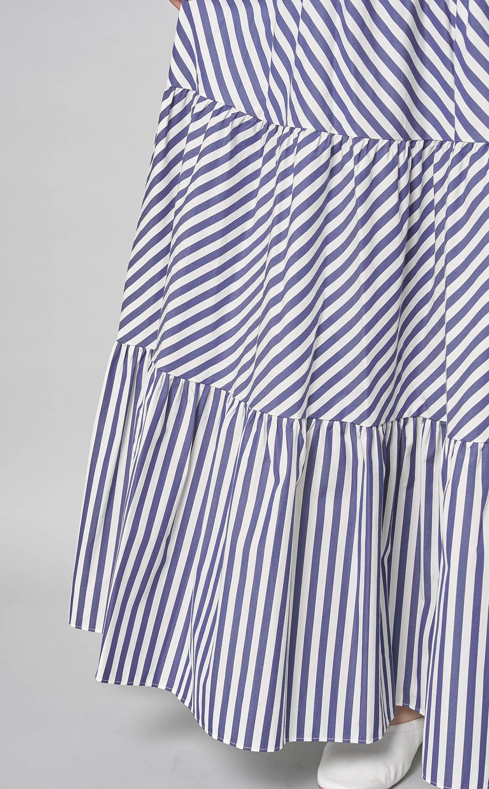 kate spade new york｜ストライプティアードロングスカート