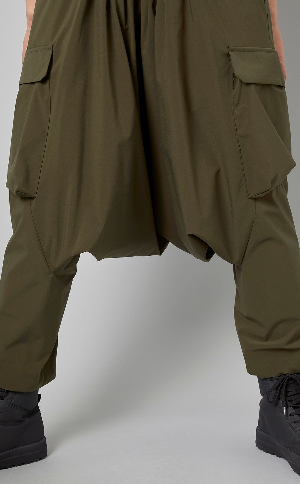 FUMITO GANRYU｜サルエルテックパンツ