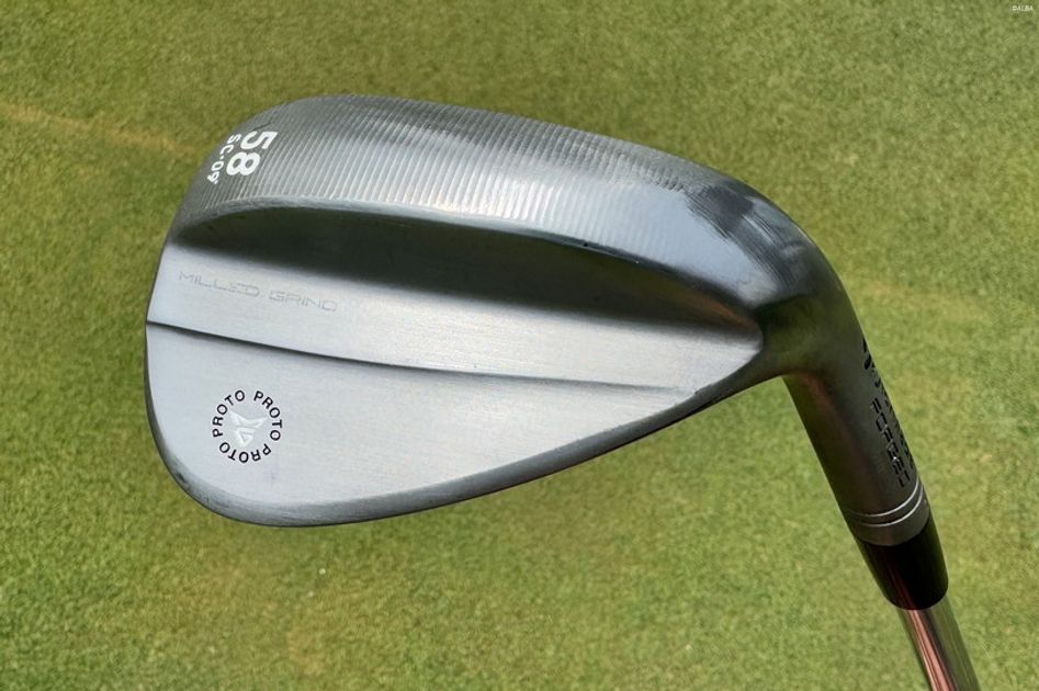 なんじゃこれ？ テーラーメイドの未発表『MGプロト』ウェッジを激写