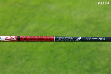 担当者が口をつぐむ“赤×黒シャフト”の正体は？ 愛用者・櫻井心那は