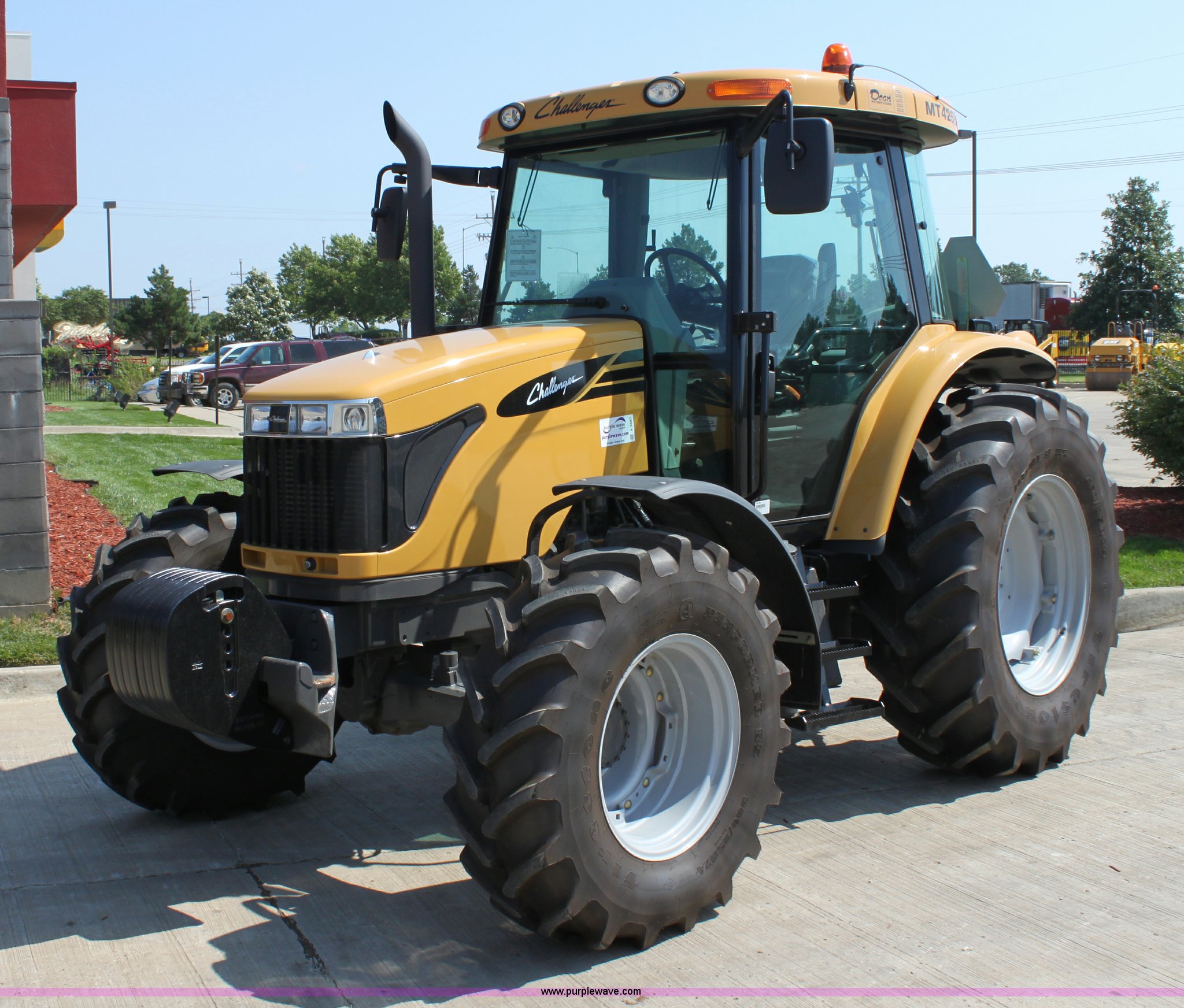 AGCO Challenger MT425B MFWD tractor in Olathe, KS | Item A3687