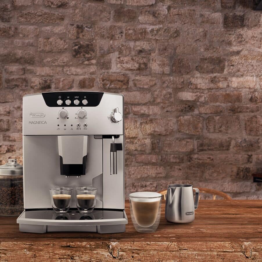 Magnifica Espresso Machine ESAM04110S | De'Longhi US