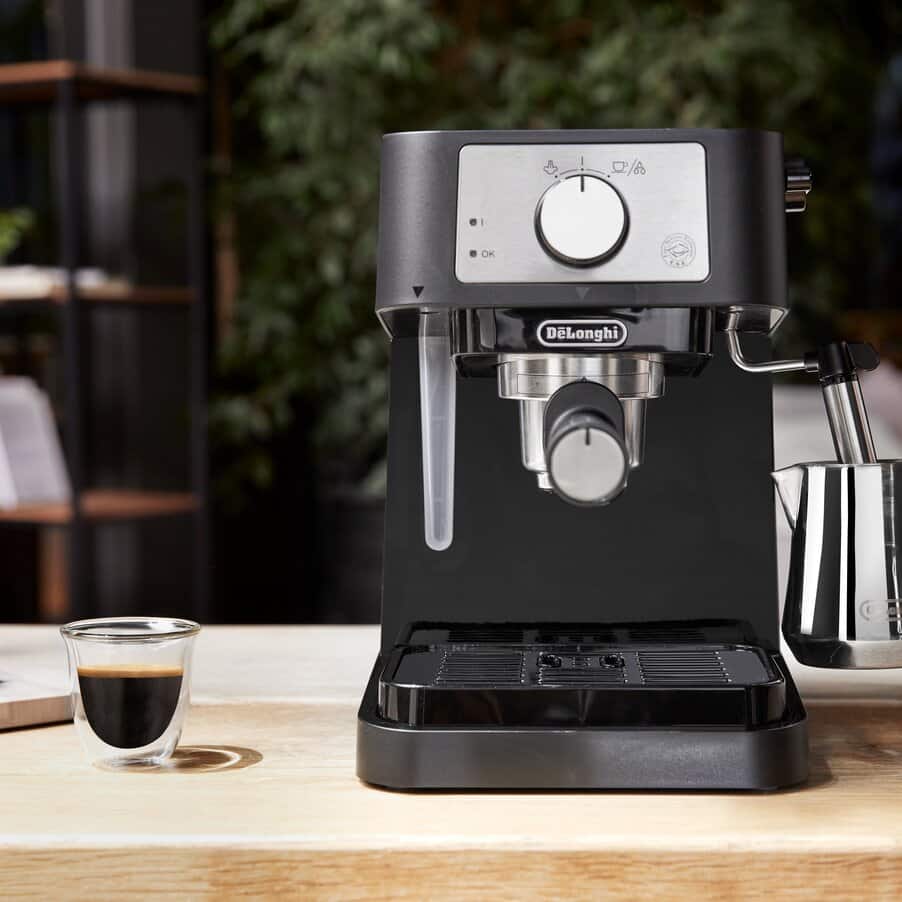 Stilosa Espresso Machine EC260BK | De'Longhi US