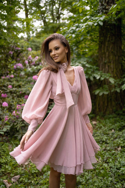 Sukienka-na-wesele-rozowa-