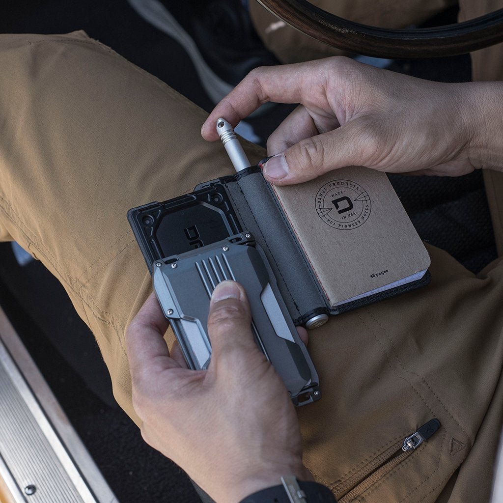 DANGO PRODUCTS | A10 アダプト バイフォルド ペンウォレット - DANGO