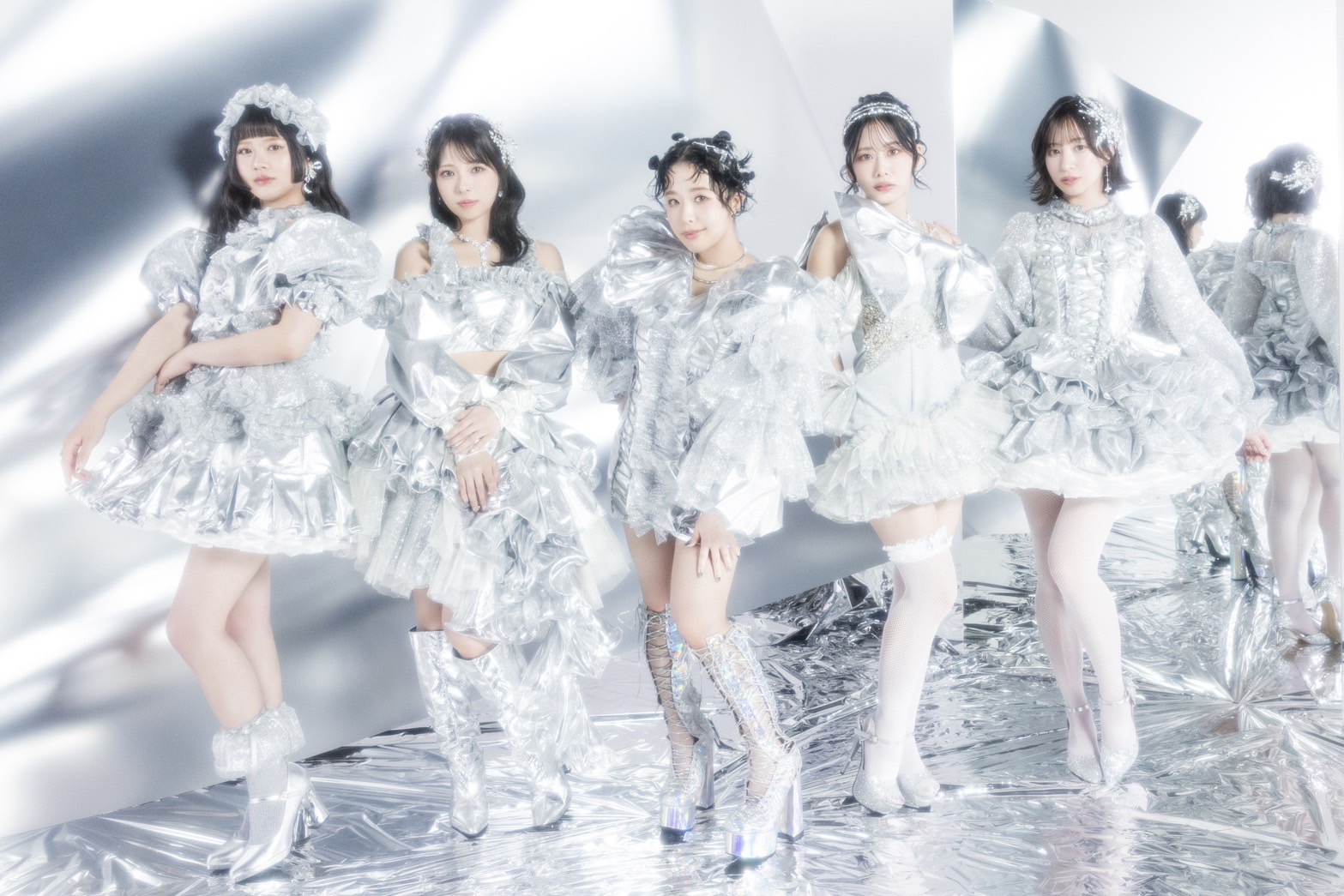 10thシングル 『迷っちゃうわ』発売記念 CDショップキャンペーン開催