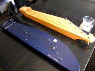 カンテレの音色は幻想的な響き :: デイリーポータルZ