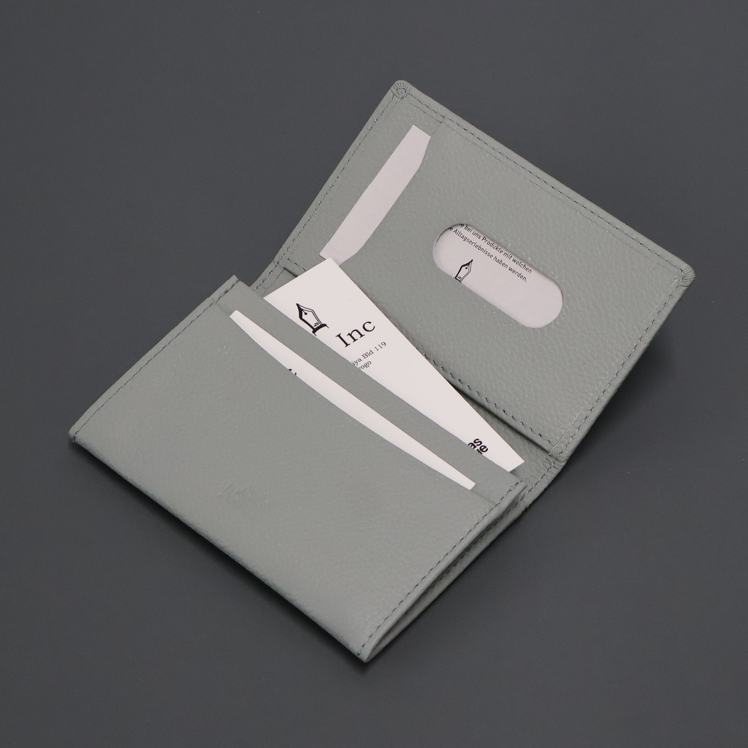 PURE SHRINK SOFT / パスケース付ササマチ名刺入れ – Neueオンライン