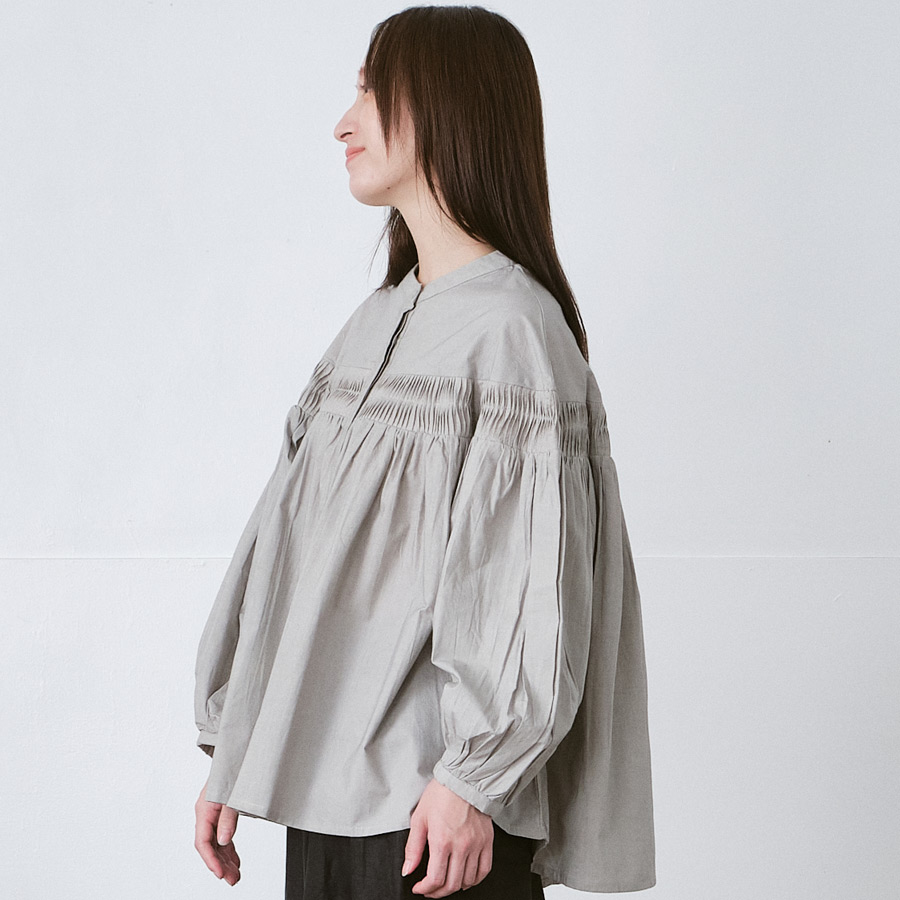 変形ピンタックブラウス 綿ポプリン | palais | シャツBLナガソデ