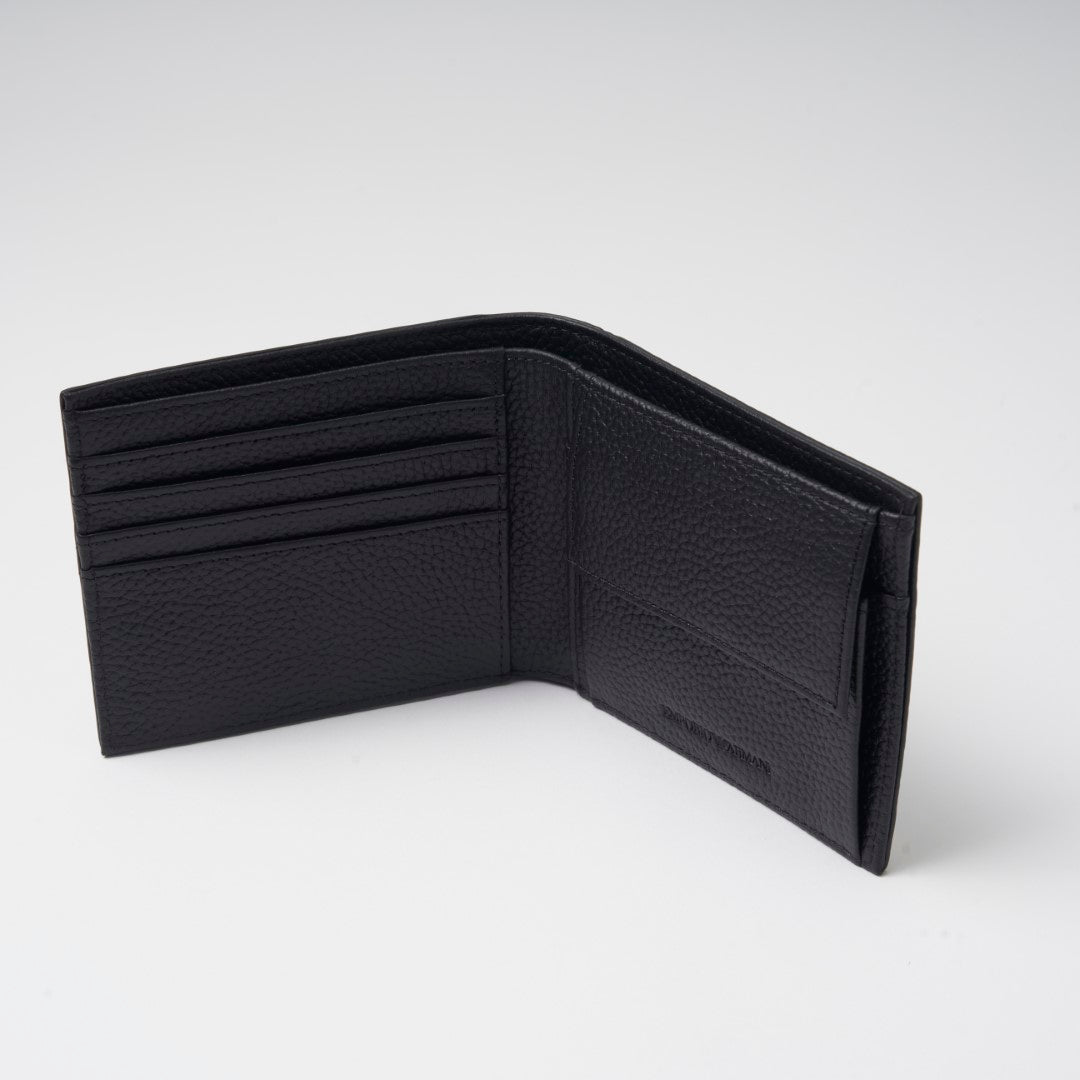 財布】エンポリオアルマーニ 二つ折財布 イーグルスタンプ｜手のひらに