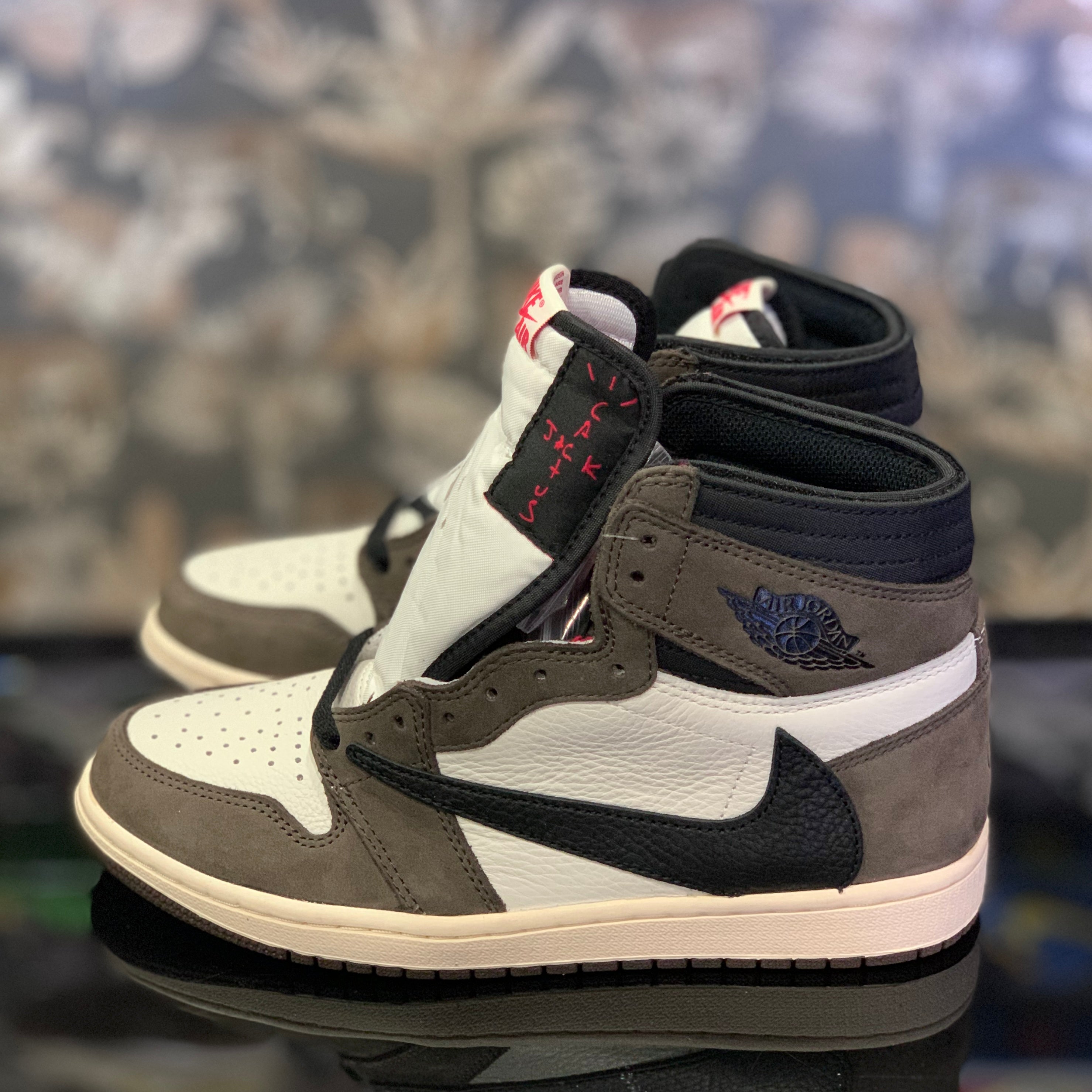 Jordan 1 Retro OG SP High Travis Scott Mocha - Iconic Style and